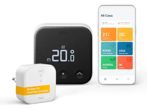 Termostato Tado inteligente con pantalla digital mostrando 20.0°C y app móvil. Un puente de internet incluido.